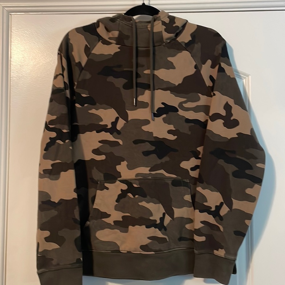Camo Hoodie From Express size Medium